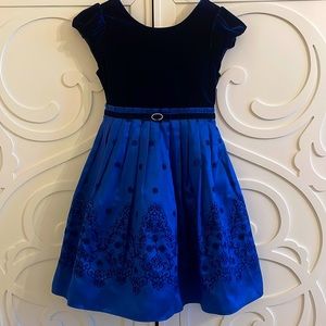 Jona Michelle Blue Flower Print Embroidery Dress